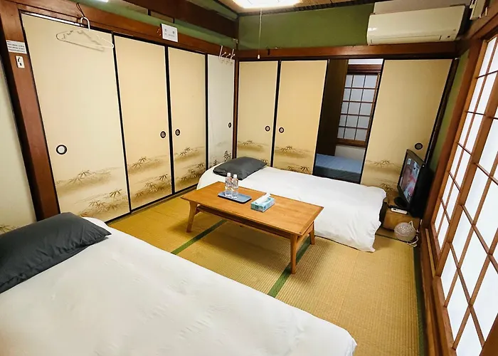 Aprilhouse2F